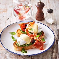 Roma Eggs Benedict